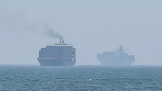 The U.S. strikes Iran after Trump announces a renewed blockade and tolls in Hormuz
