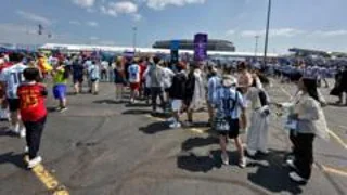 Trump presence means two-hour queues for World Cup final