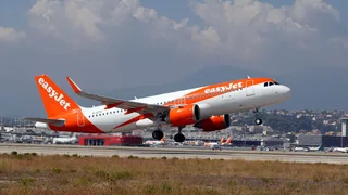 Mass mid-air brawl forces easyJet plane to return to Tenerife