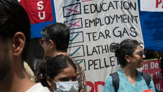 Modi Caught Off Guard as India’s Economic Failings Inflame Young People