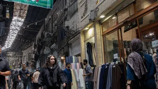 Iran War Live Updates: Netanyahu Says He Will Meet With Trump, as U.S.-Iran Strikes Continue