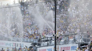 Record-Breaking Heat Wave in South Korea Leads to Canceled Baseball Games