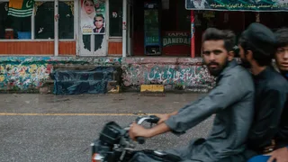 Pakistan Starts Sweeping New Crackdown on Journalists