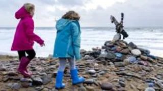 Harry Potter fans force diversion of UK-Ireland power link to avoid Dobby's grave