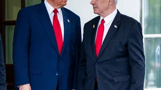 Netanyahu Walks Tightrope on Trump’s Gaza Disarmament Deal