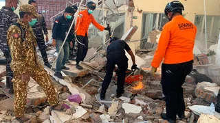 Magnitude 7.7 earthquake strikes off Indonesia's coast, killing at least 20