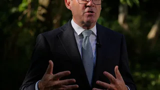 Andy Burnham, UK Prime Minister, Exchanged Texts With Someone Posing as Trump’s Chief of Staff