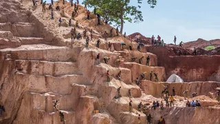 More Than 100 Dead in Central African Republic Gold Mine Collapse
