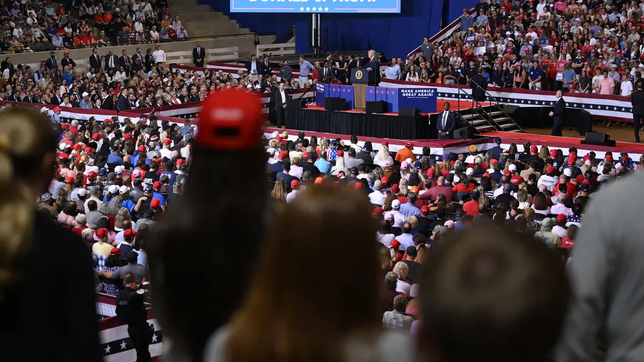 Clashes Darken Rally in South Carolina as Trump Seeks to Boost Darline Graham