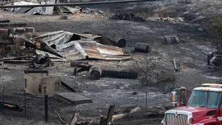 Fast-Moving Reno Wildfire Forces Thousands to Evacuate in Nevada