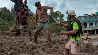 Live Updates: Helicopters Rescue Nepal Flood Survivors, With More Than 1,000 Still Missing