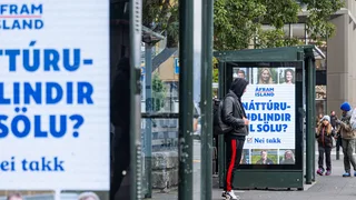 ‘The Sauna Is Hot and Uncomfortable’: Vote on E.U. Talks Makes Iceland Sweat
