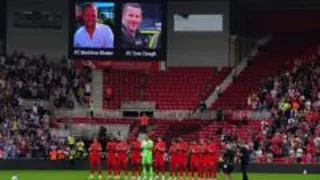Football fans pay tribute to crash death officers