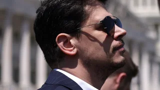 Milo Yiannopoulos, Right-Wing Agitator, Deported Home to U.K.