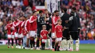 Man Utd pay tribute to 'proud Red' crash death officer