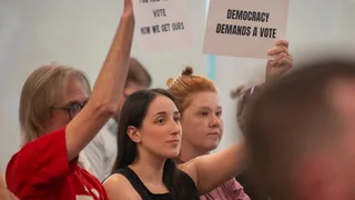 Missouri Voters Appear to Recall City Councilman Over Data Center Support