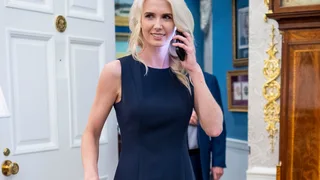 Trump Doled Out $45,000 Cash Gifts to Natalie Harp and Other Aides Last Year