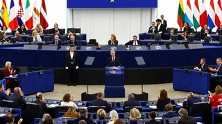 Carney Calls for E.U.-Canada Pact Amid ‘Ferocious Storm’