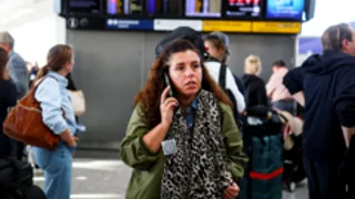 Flight chaos caused by 'millisecond' software defect, report says