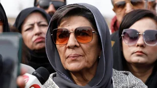 Police arrest Pakistan ex-PM Imran Khan's sister ahead of march