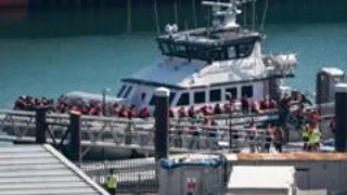 781 migrants arrive in small boats in 2026 record