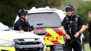Five arrested as counter-terror police investigate major incident near RAF Fairford