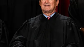 Justice Alito Recuses Himself Days Before Major Climate-Change Case