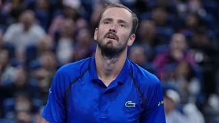 Tennis star disqualified after hitting spectator with ball