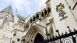 Ex-bankers jailed for rigging rates have convictions quashed