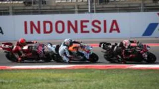 Bezzecchi wins as Martin retakes championship lead