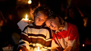 City in Oregon Mourns After Deadly School Shooting