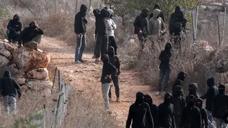Israeli Settlers Attack Palestinians and Washington Post Journalist in West Bank