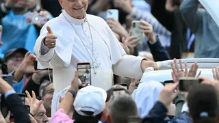 Pope Needs No Further Treatment for Lung Cancer, Doctors Say