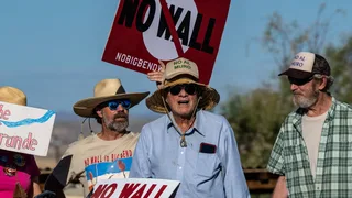 Trump Administration Asks Supreme Court to Allow Border Wall Construction