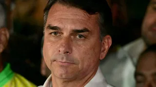 Flávio Bolsonaro Leaves Brazil for the U.S. After Election Defeat